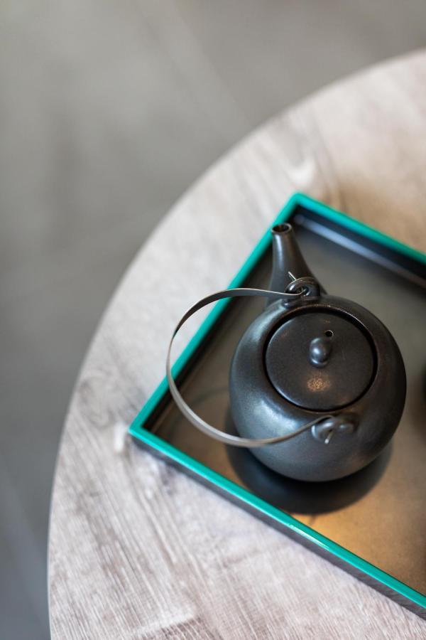 Oakwood Suites Yokohama Jokohama Kültér fotó A teapot