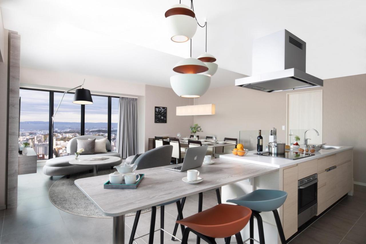 Oakwood Suites Yokohama Jokohama Kültér fotó A modern kitchen
